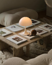 Afbeelding in Gallery-weergave laden, Louis Poulsen by Verner Panton 1971 | Panthella 160 Portable Table Lamp