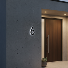 画像をギャラリービューアに読み込む, LUMO Lighting | 現代的な照明付き住所番号 5 インチ (屋外用) - ブラック/ブラッシュドアルミニウム