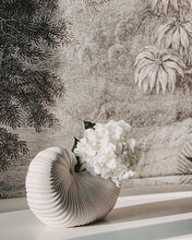 Load image into Gallery viewer, FERM LIVING | Shell Pot - Off White