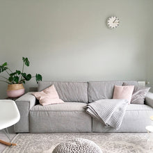 Laden Sie das Bild in den Galerie-Viewer, HAY | Analoge Uhr - Weiß