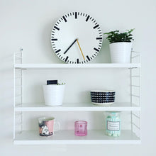 Laden Sie das Bild in den Galerie-Viewer, HAY | Analoge Uhr - Weiß