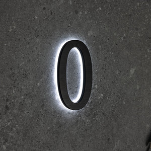 LUMO Lighting | 現代的な照明付き住所番号 5 インチ (屋外用) - ブラック/ブラッシュドアルミニウム