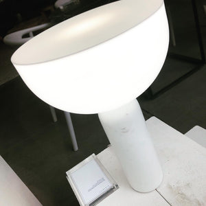 NEW WORKS | Kizu bordslampa - vit marmor, liten