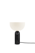 Charger l&#39;image dans la galerie, NEW WORKS | Lampe de table Kizu - Marbre Marquina noir, petite
