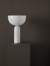 Ladda upp bild till gallerivisning, NEW WORKS | Kizu bordslampa - vit marmor, stor
